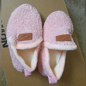 Toddler Slipper - 8-8.5 T